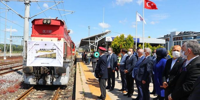Marmaray'dan geçen yurt içi yük treni Tekirdağ'a ulaştı