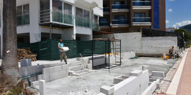 Restoran ve kafelerde açılış hazırlığı