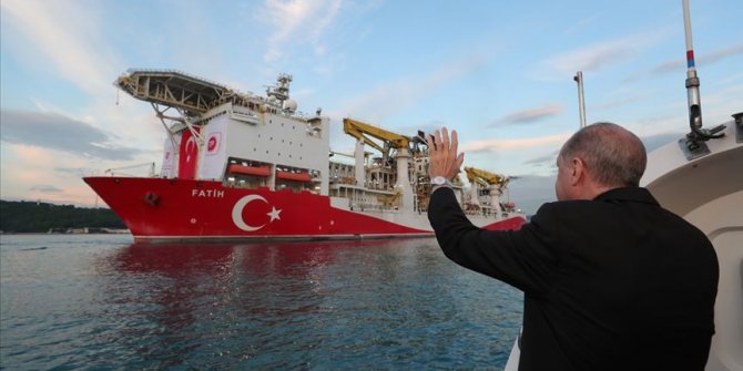 Cumhurbaşkanı Erdoğan, 'Fatih' sondaj gemisini uğurladı