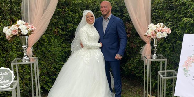 İslamı seçen Avusturyalı şampiyon dövüşçü Ott'un nişanlısı da Müslüman oldu