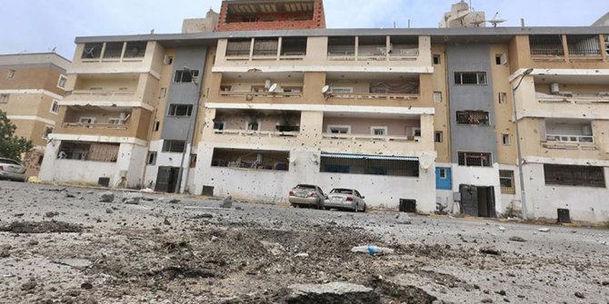Darbeci Hafter'den Trablus'a roketli saldırı: 5 ölü, 2 yaralı