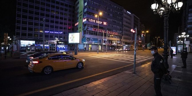 15 ildeki sokağa çıkma ve seyahat kısıtlamaları sona erdi