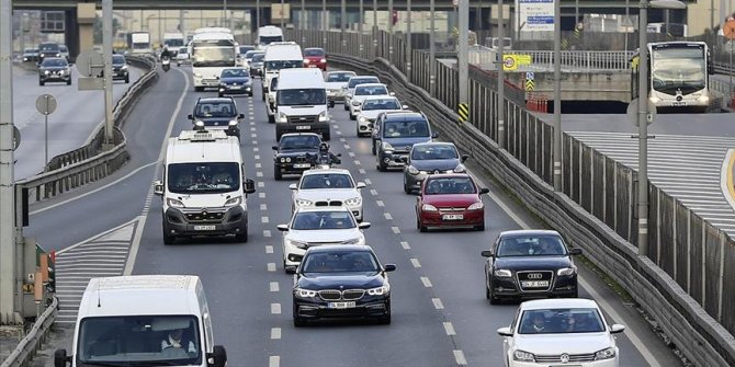 İstanbul durdu, trafik şimdiden yüzde 60'a ulaştı!