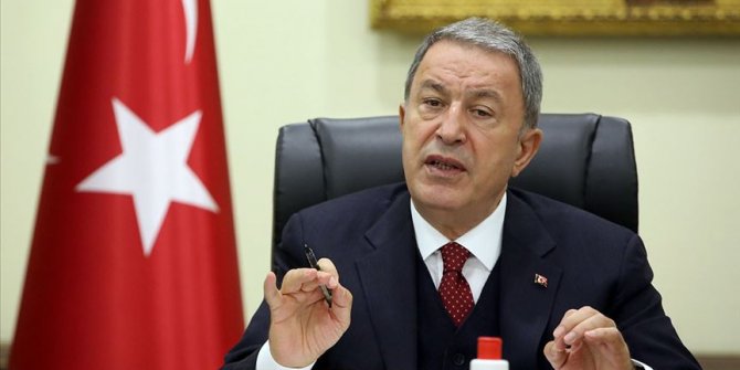 Bakan Akar: TSK asil milletimizin gurur kaynağı olmaya devam etmektedir