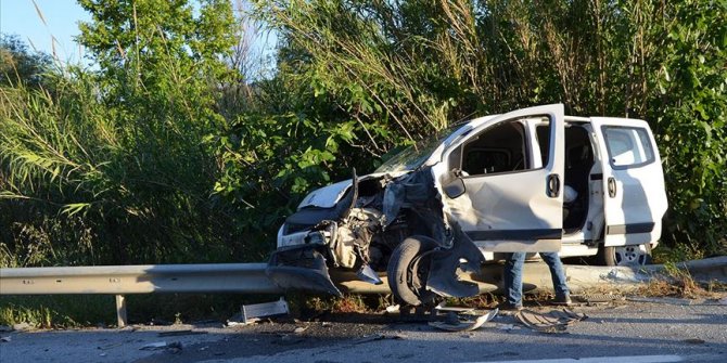 Türkiye'de geçen yıl trafik kazası sayısı yüzde 4,9 azaldı