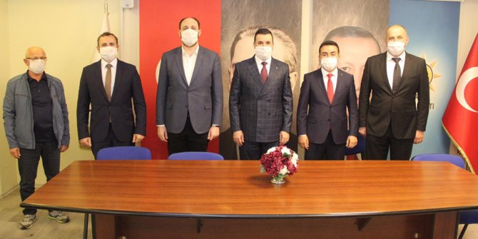 Saadet Partili başkan Ak Parti'ye geçti