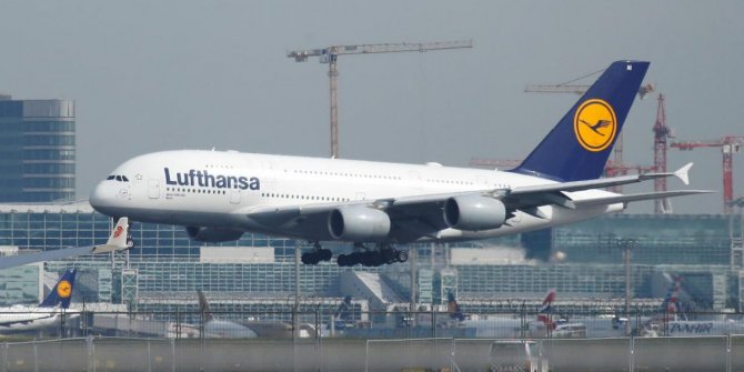 Lufthansa, 9 milyar euroluk kurtarma paketini onayladı