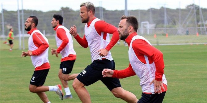 Antalyaspor 73 gün sonra tesislerine döndü