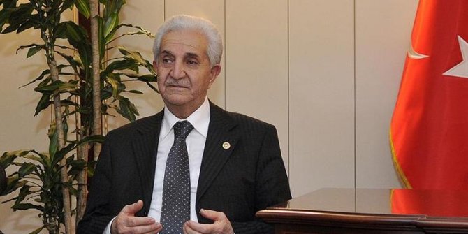 Ahmet Tekdal kimdir?