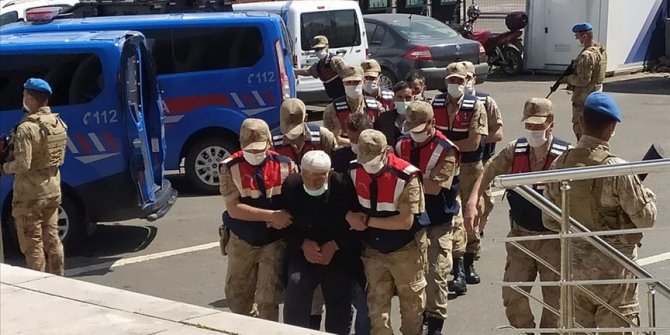 Erzurum'da 5 kişinin öldüğü silahlı kavganın zanlıları adliyeye sevk edildi