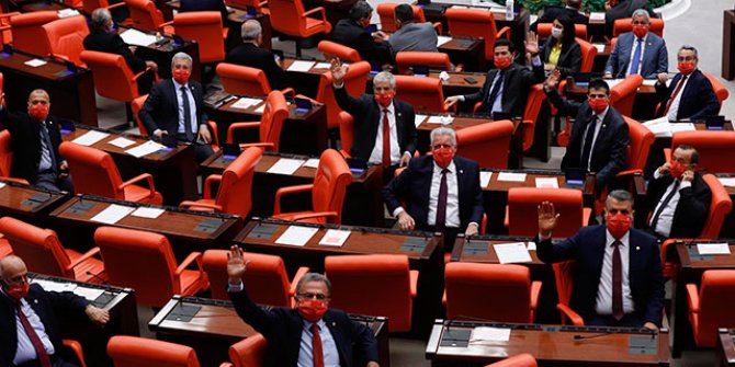 TBMM Genel Kurulu'nda 'maskeli' oturum