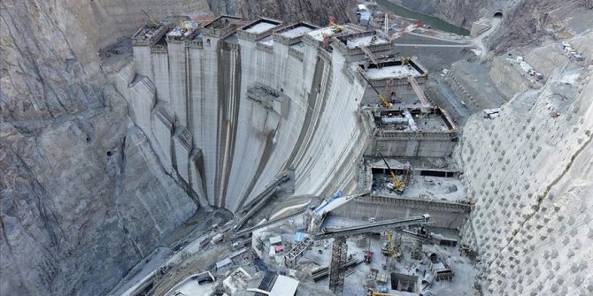 Yusufeli Barajı'nda beton gövdenin yüzde 75'i tamamlanıyor