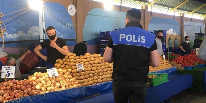 İstanbul polisinden koronavirüse karşı bilgilendirme çalışması