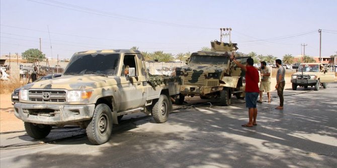 Libya ordusu Sirte'nin batısındaki Vişke beldesinde kontrolü sağladı