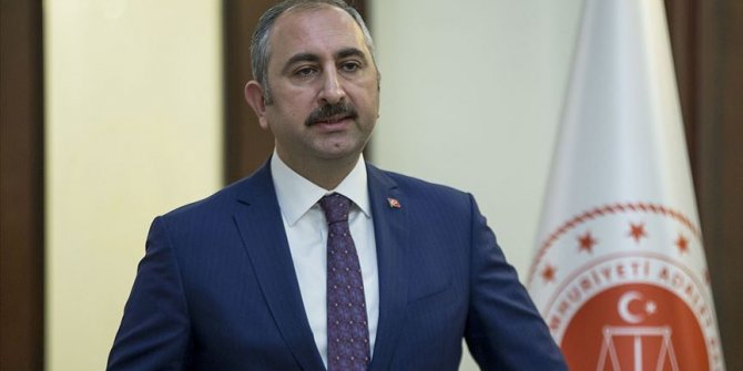 Adalet Bakanı Gül: Limasol ve Larnaka'da iki camiye düzenlenen alçakça saldırıları şiddetle kınıyorum