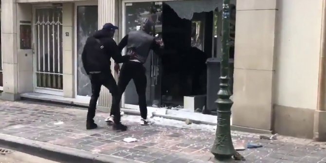 Belçika’da Floyd protestoları sonrası yağma yapıldı