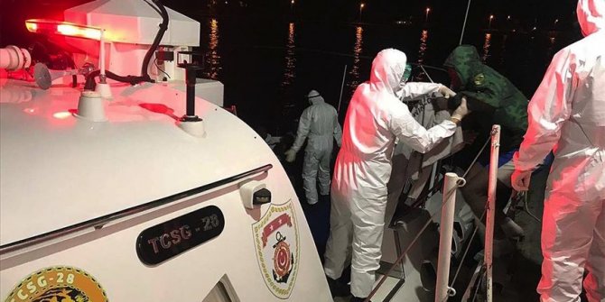 Çanakkale'de Türk kara sularına geri itilen 36 sığınmacı kurtarıldı