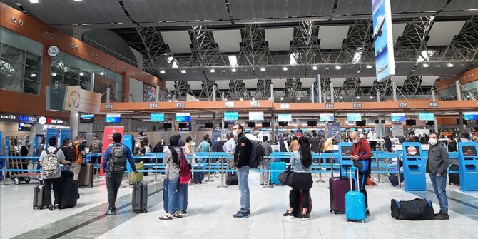 İstanbul havalimanlarında, 5 ayda 19 milyondan fazla yolcu uçtu