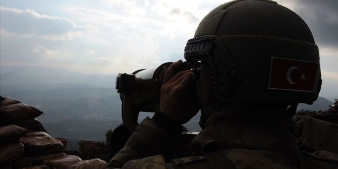 MSB: 2 PKK'lı terörist güvenlik güçlerine teslim oldu