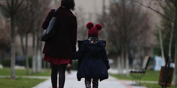 Koruyucu aile, evlat edinme ve sosyal ekonomik destek süreçleri 15 Haziran'da başlayacak