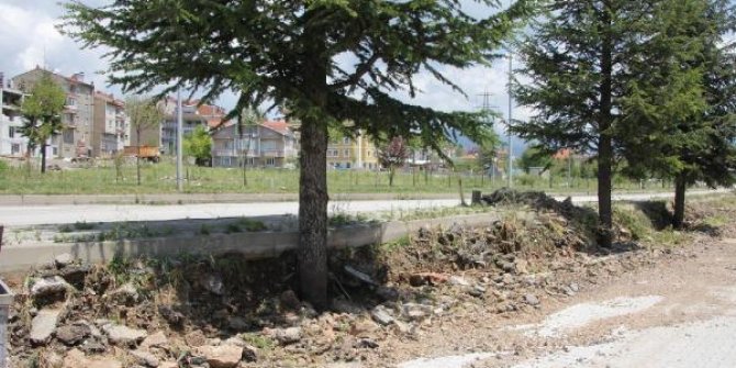 Domaniç'te dün bir saatte metrekareye 30 kilo yağış düştü