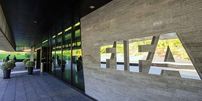 FIFA'dan transfer açıklaması