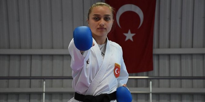 Milli karateci Rabia Elik gözünü olimpiyatlara dikti