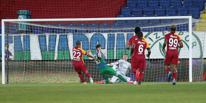 Fernando Muslera ameliyat oldu!