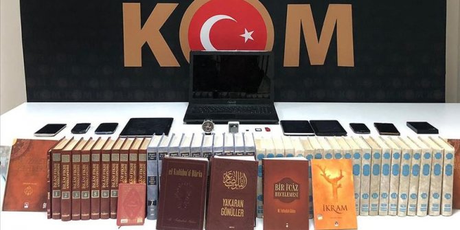 FETÖ'nün sözde Mersin imamı ve il ablası yakalandı