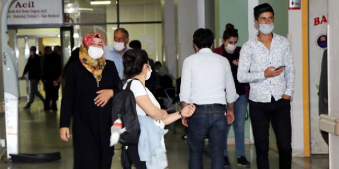 Başhekim İliklerden: Kurallara uyulmazsa Van'da 2'nci dalga yaşanabilir