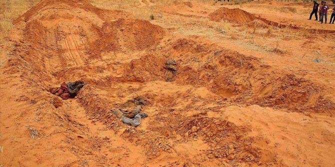 Libya'da Hafter güçlerinden 4 milis, UMH'ye teslim oldu