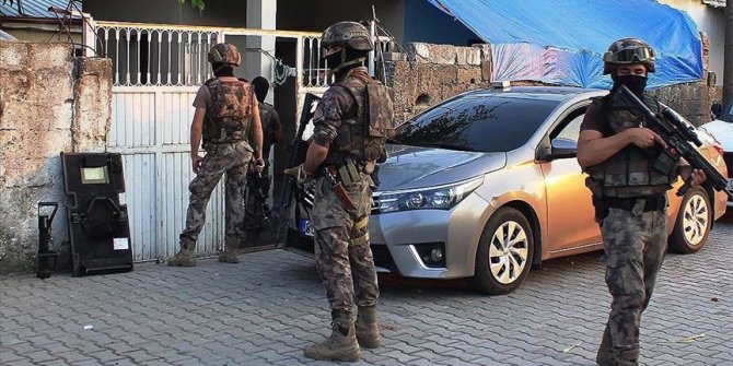 Helikopter destekli operasyon: Çok sayıda gözaltı var
