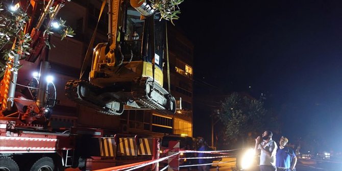 Bursa'da çöken istinat duvarının enkazında yürütülen arama kurtarma çalışması sonlandırıldı