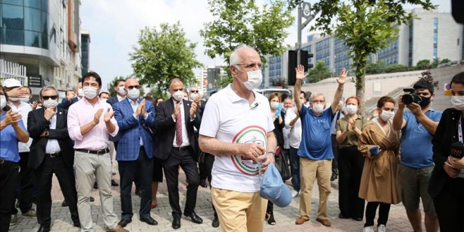 İstanbul Barosu Başkanı Durakoğlu, Ankara yürüyüşüne başladı