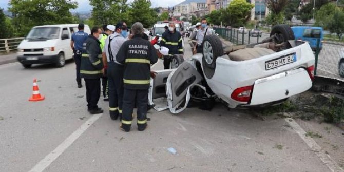Refüje çarpan otomobil takla attı