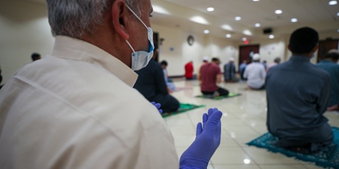 ABD’nin en büyük camisinde 3 ay sonra ilk cuma namazı kılındı