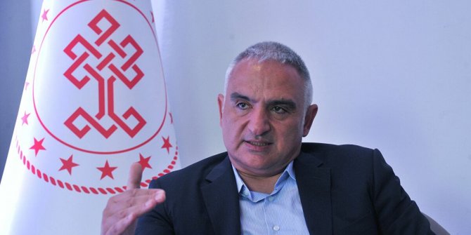 Bakan Ersoy: Birkaç hafta içinde trafiğin bütün ülkelerle açılacağını düşünüyorum