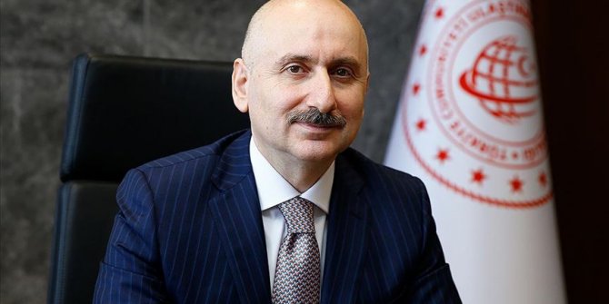 Bakan Karaismailoğlu: Salgınının başından bu yana 1,5 milyon yolcu hava yolunu kullandı