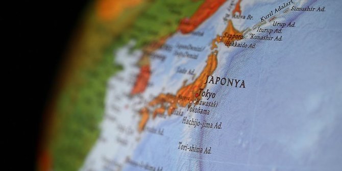 Çin'e ait olduğu değerlendirilen denizaltı Japonya karasularına yaklaştı