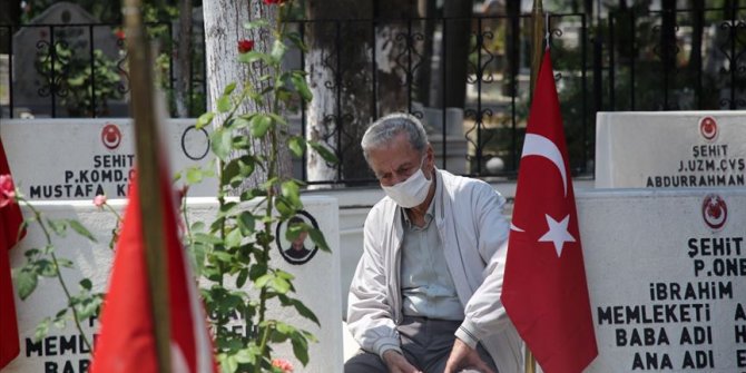 Babalar Günü'nde şehit babaları ve gazilere en anlamlı ziyaret