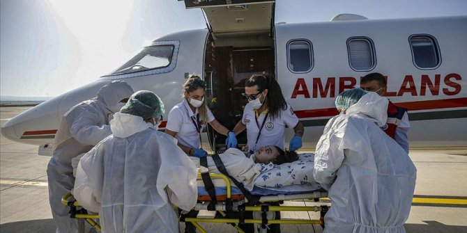 Türkmenistan'da yaşayan çocuk hasta ambulans uçakla Türkiye'ye getirildi