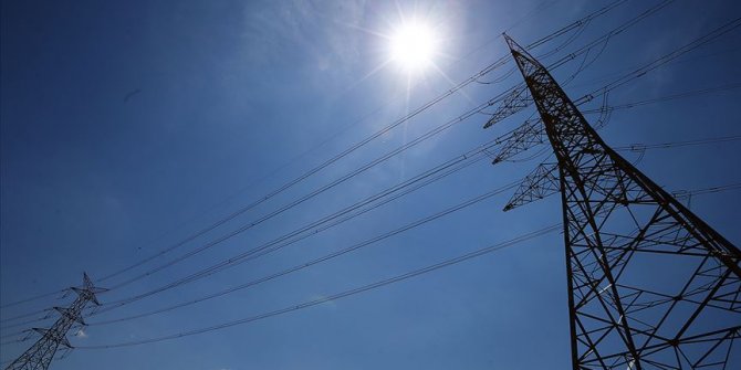 Elektrik talebinde normalleşme başladı