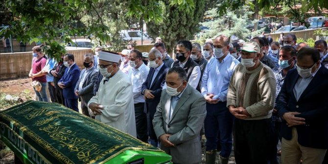 Bursa'daki selde hayatını kaybeden Kader Akbaba'nın cenazesi defnedildi