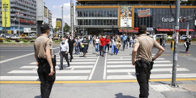 Ankara'da maske denetimi yapıldı