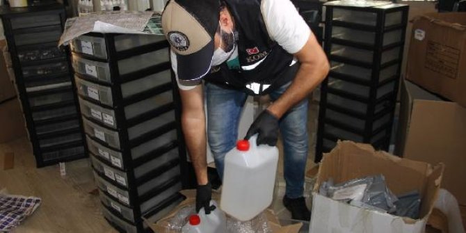 Villa elektronik sigara imalathanesine dönüştürülmüş