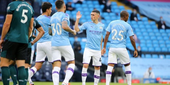 Manchester City, Burnley'i 5 golle geçti