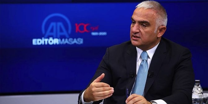 Bakan Ersoy: Havaalanlarında Kovid-19 test merkezleri açılacak