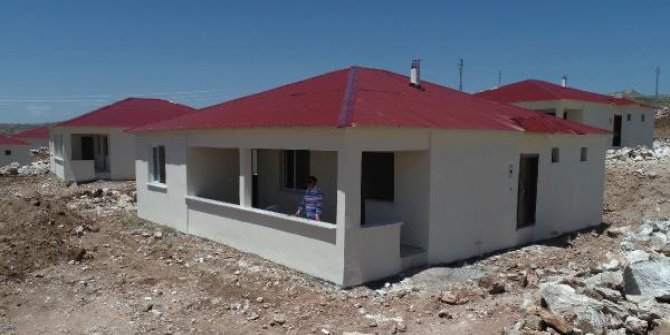 Sivas'ta köye dönüşü teşvik için örnek proje