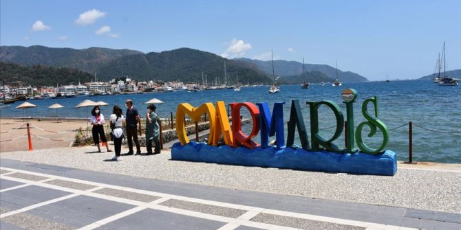 Marmaris'te tatilciler sokağa çıkma kısıtlamasından muaf tutuldu