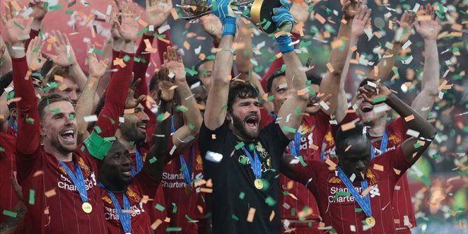 Liverpool, İngiltere Premier Lig'de 30 yıl sonra şampiyon oldu